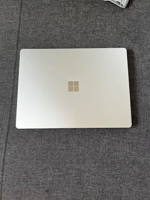 microsoft surface laptop go intel core i5 64gb