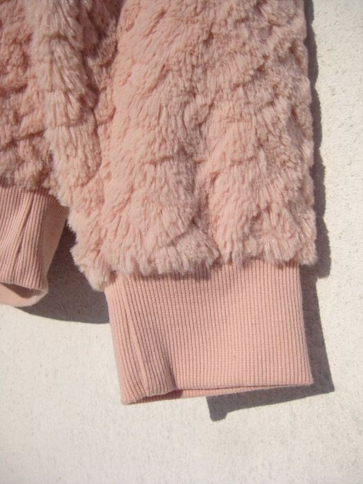 Пушистая меховая мягенькая красивая розовая кофточка Clockhouse C&A