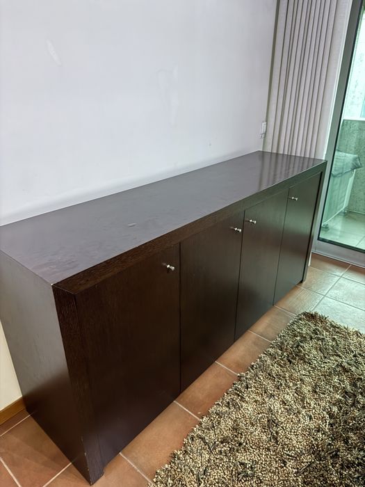 Móvel de Madeira Maciça