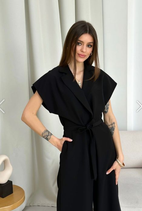 Комбінезон чорний від Cape