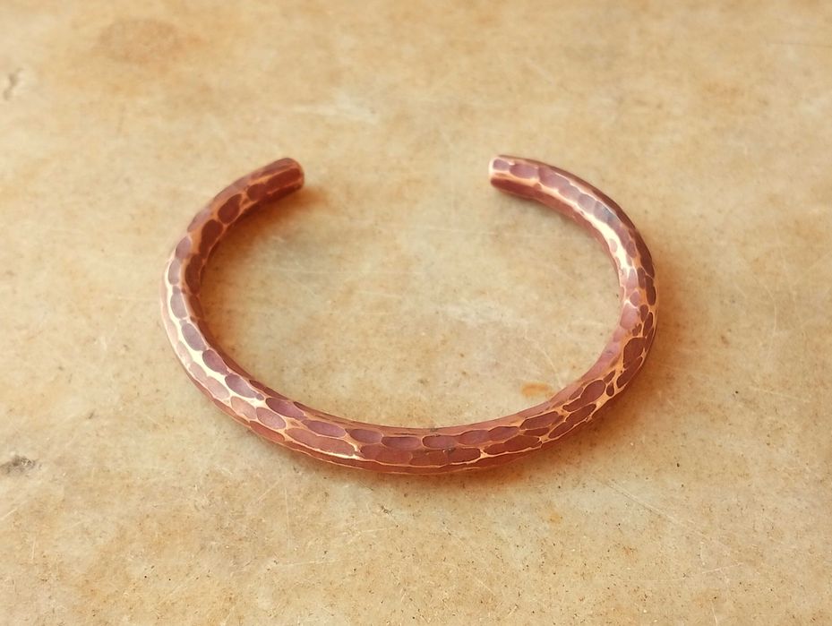 Pulseira Pesada, Terapeutica em Cobre Verdadeiro e Maciço. Fabricadas por mim artesanalmente.