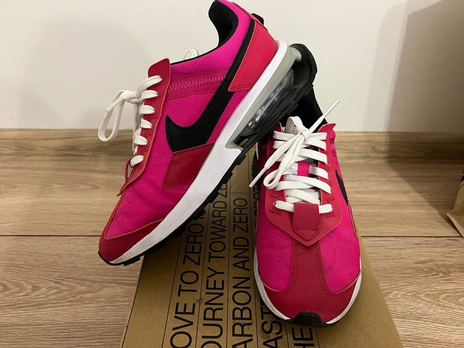 Sprzedam oryginalne buty Nike Air Max.