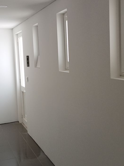 Pintura Profissional | Professional Painting Services