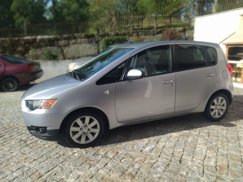 Mitsubishi Colt Gasolina Cx. Automática
