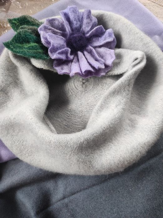Komplet nowy szal+ beret