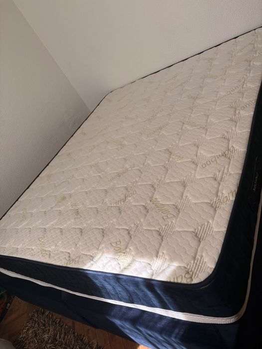 Cama sommier Jacarta
