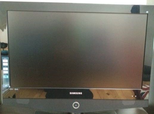 TV Samsung 32" polegadas