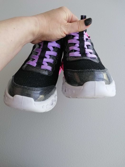 Кросівки Skechers, р. 34.