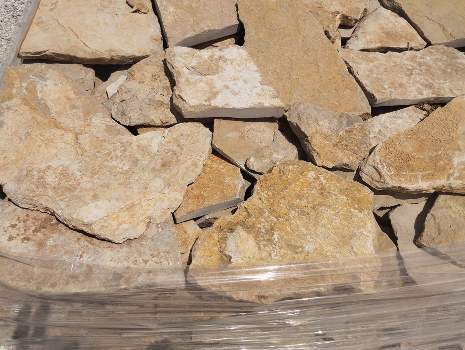 Pedra para forrar muros