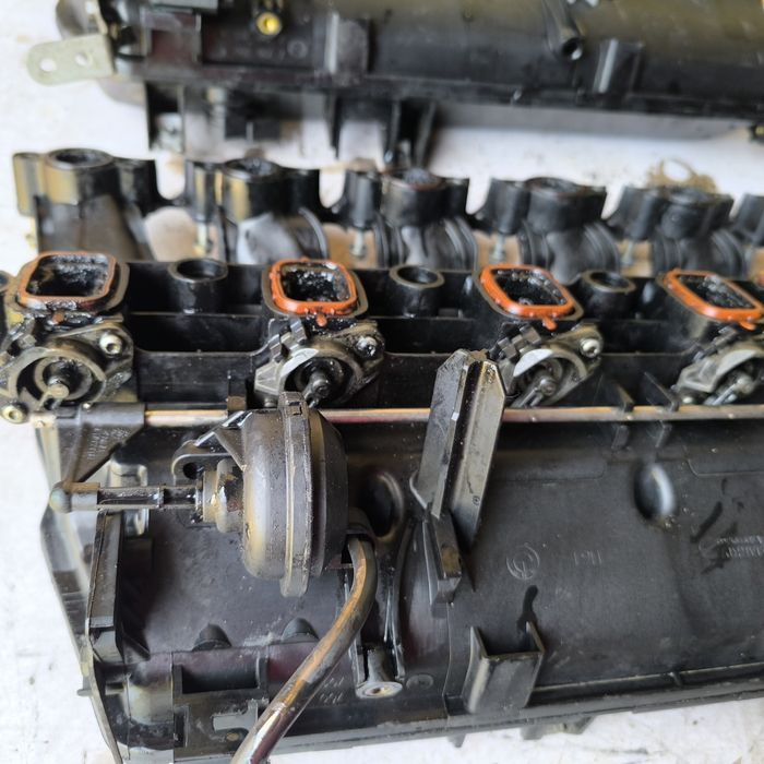Kolektor sacy z klapkami  BMW e70 E60 e61 E65 E90  E53 x5