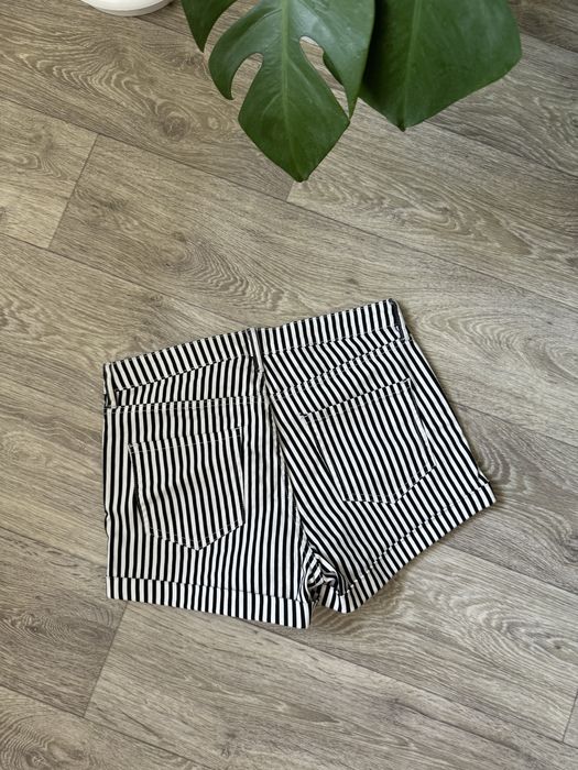 Полосатые джинсовые шорты H&M 38 M