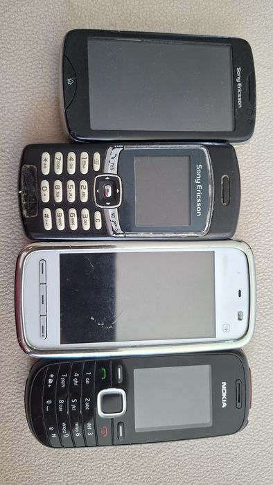 Zestaw telefonów Sony Ericsson Nokia