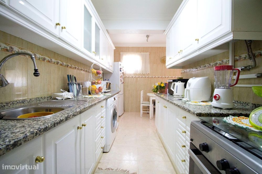 Apartamento T3 Terroa - c/boas áres — São Sebastião, Setúbal