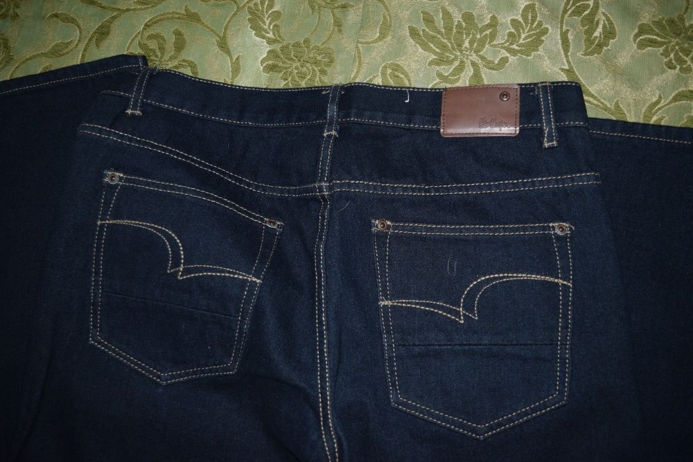 Джинсы фирменные Lee Cooper 52 рр w32 l 32 новые