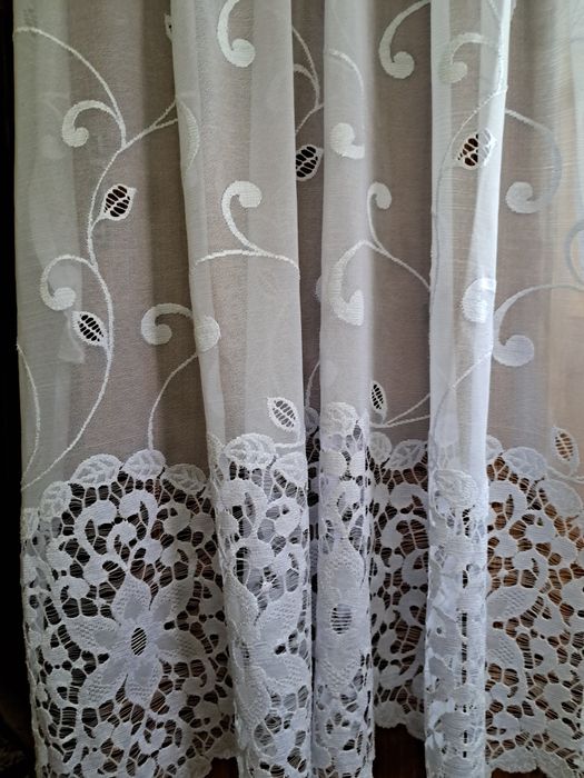 Firanka biała śnieżno biała