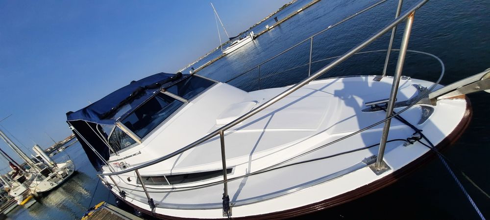 Barco cabinado Fjord 21 Weekender DIESEL - isento de IUC
