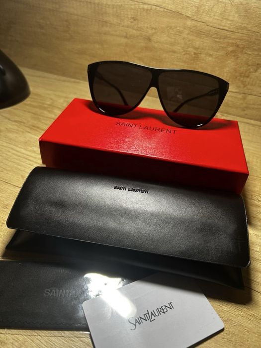 Очки солцезащитные YSL