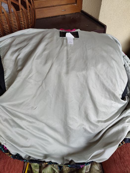 Kurtka męska descente rozmiar 52  L / XL / XXLwiosenna jesienna Japan