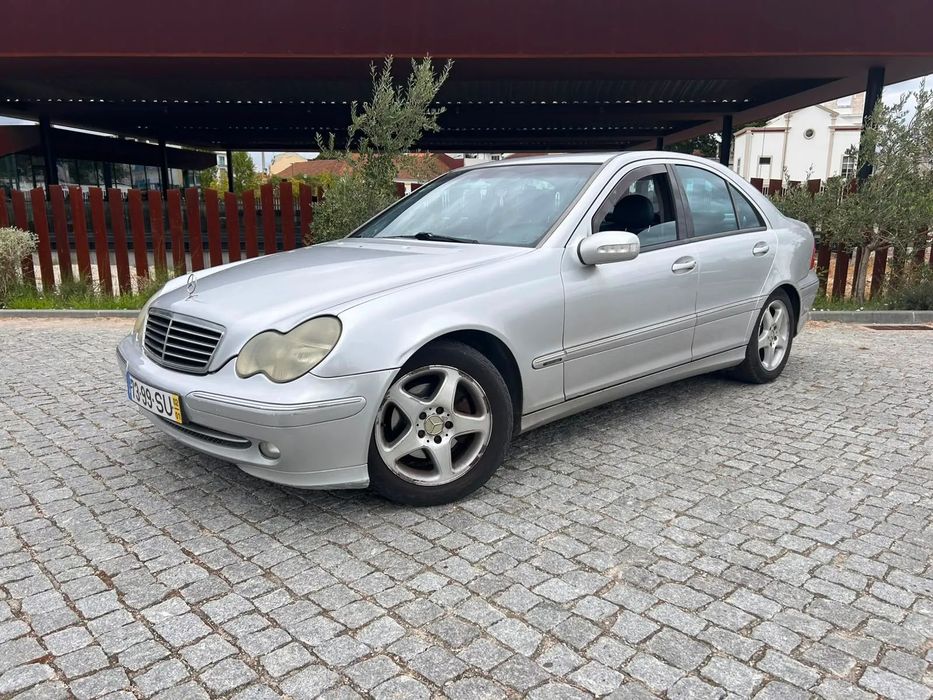Mercedes-Benz C 200