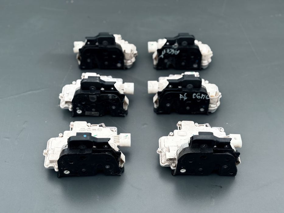 Замок дверей Audi A6 C6 передній задній Ауді А6 С6 моторчик розборка