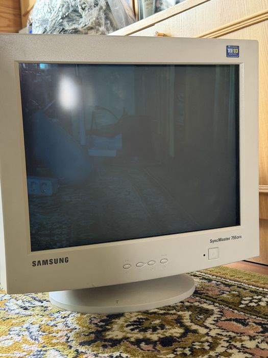 Монітор Samsung Syncmaster 755 DFX