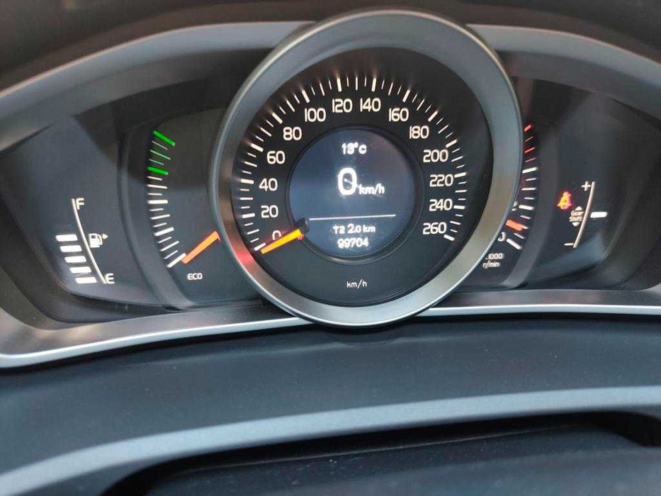 Samochód osobowy volvo v40