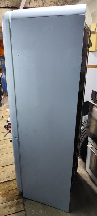 Холодильник SMEG