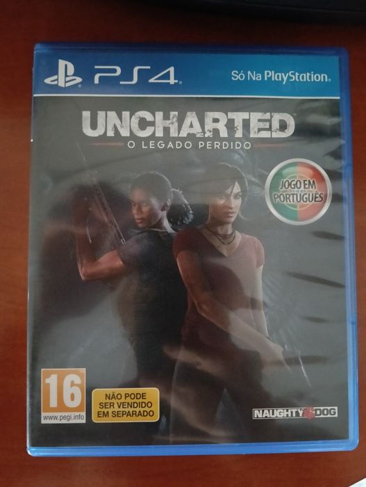 PS4 com 2 comandos e 6 jogos