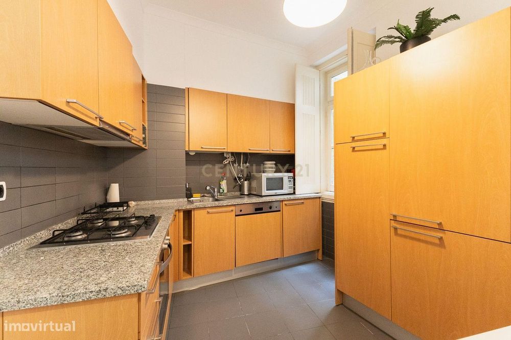 Apartamento T3 para Arrendamento no Centro de Coimbra