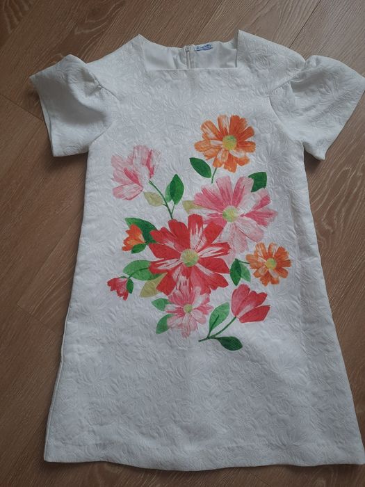 Продам плаття Mayoral