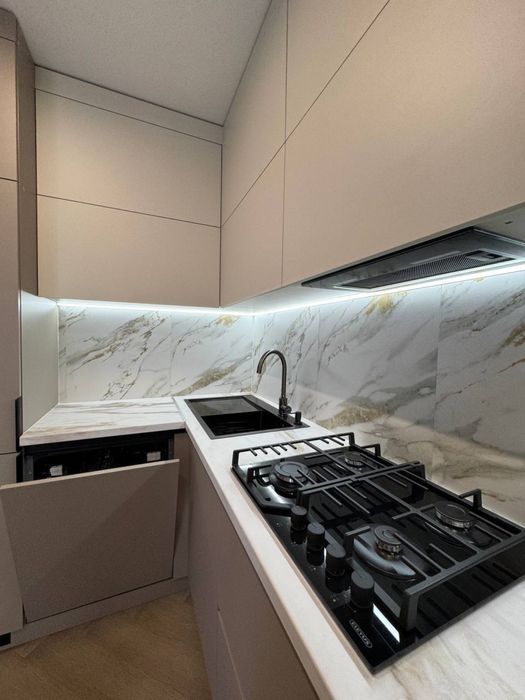 Перша здача 2 кімнатної квартири у ЖК бізнес-класу в центрі із газом