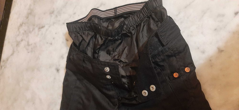 Reserved spodnie narciarskie r.104 Unisex.