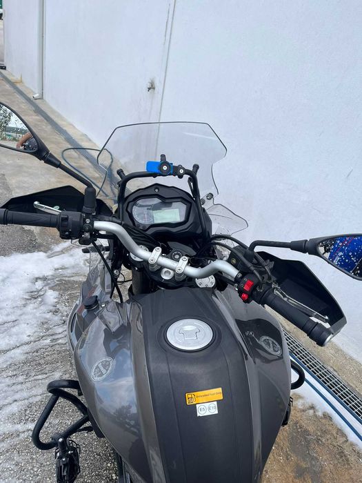 Benelli trk 502c 2020 sem malas