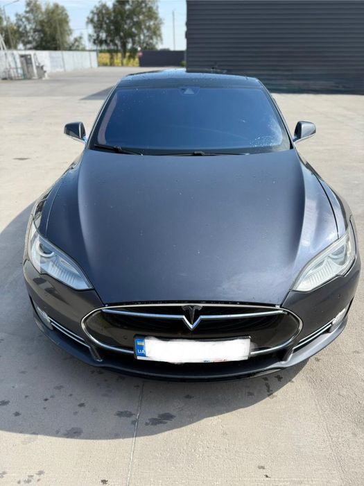 Продамо автомобіль Tesla Model S P85kWt