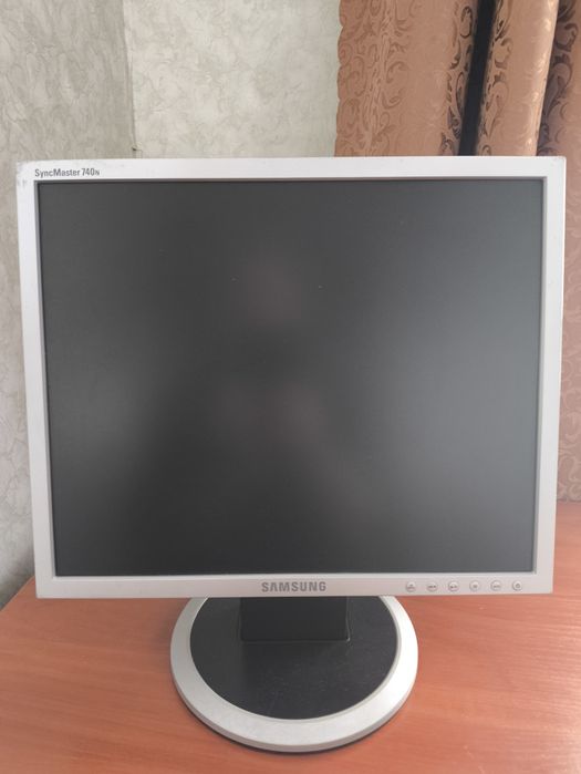 Монитор Samsung 17 дюймов