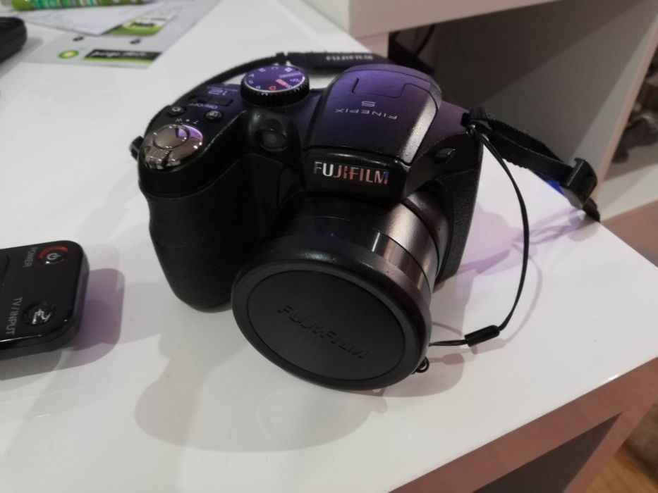 Maquina Fotográfica Fujifilm Finepix S1700