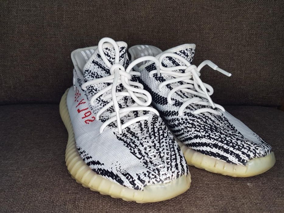 ADIDAS YEEZY boost 350 V2 Zebra