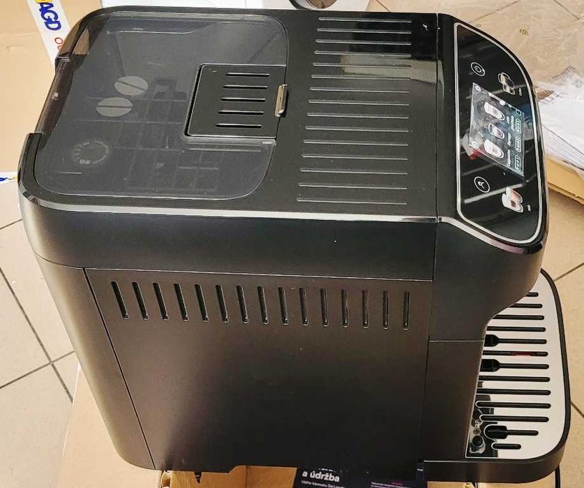 Ekspres ciśnieniowy DELONGHI ECAM 320.60.B