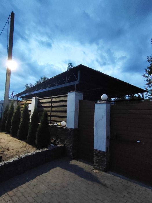 Дениші, чудовий будинок в тихому куточку