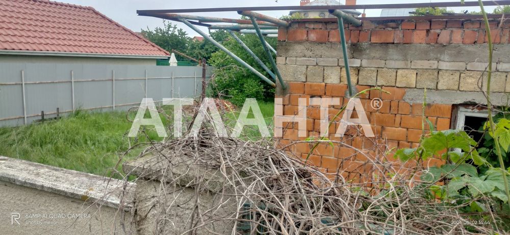 Участок с коробкой в один этаж в Фонтанке.