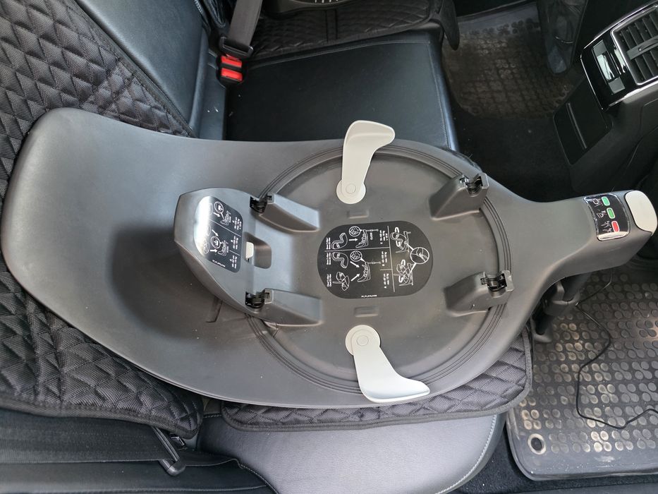 Cybex Cloud T + baza