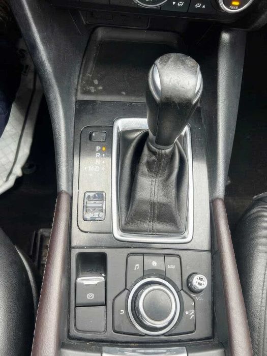 Mazda 3 Grand Touring      2017