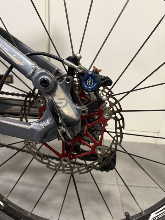 Vendo bicicleta em muito bom estado mutivo da venda não usso