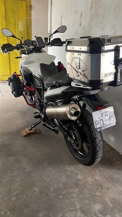 GS700 BMW  equip. com motor 800c.c de origem
