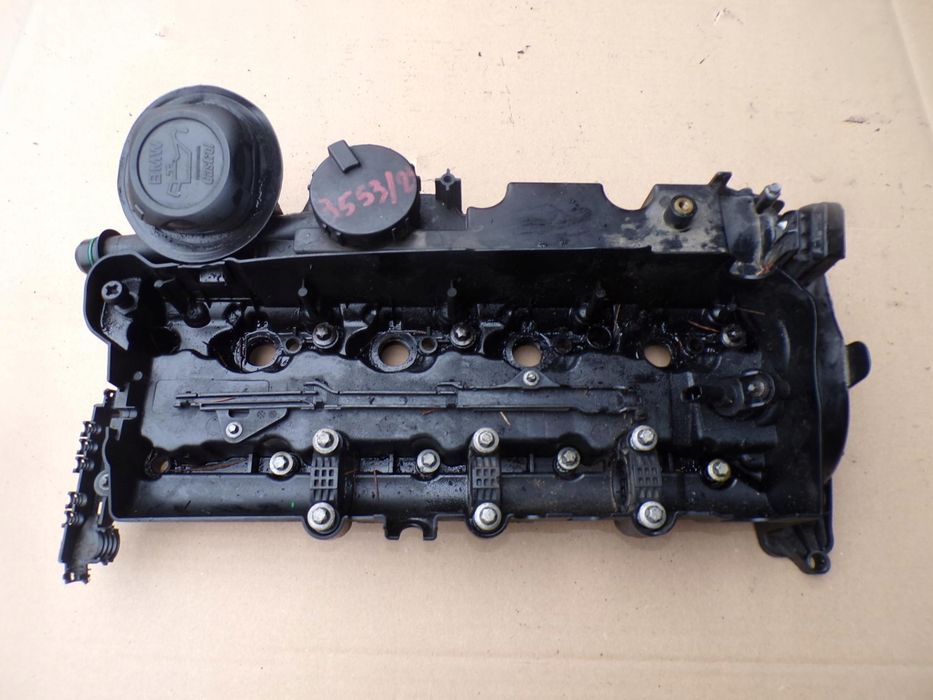 pokrywa zaworów bmw e60 e61 e87 e92 2.0 d 0928402069