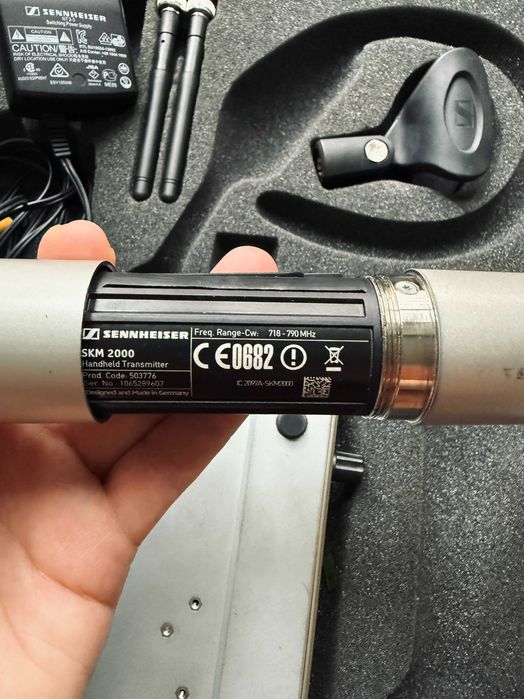 Mikrofon Neumann KK205, Sennheiser EM 500 G3, SKM2000 Pasmo C