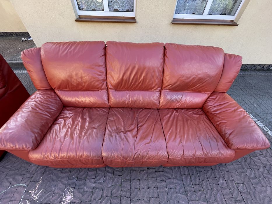 Шкіряний диван з кріслом