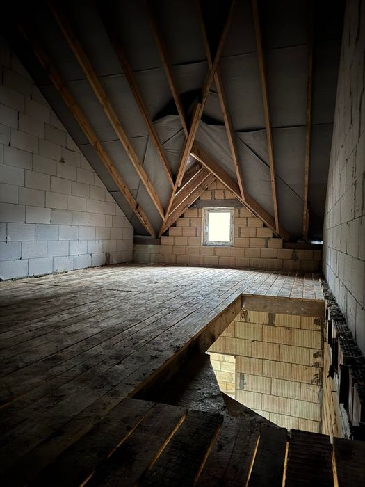 Буча, Таунхаус 3х поверховий ,Бучанскій Парк ,без комісій. Єоселя +