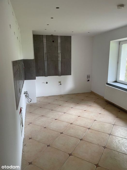 Zabudowana nieruchomość na sprzedaż (Skorogoszczy, woj. opolskie).