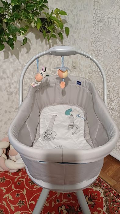 Ліжечко-стульчик 5 в 1 Chicco Baby Hug Pro